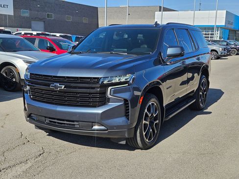 Used 2021 Chevrolet Tahoe RST w/ Luxury Package AWD/4WD image 8