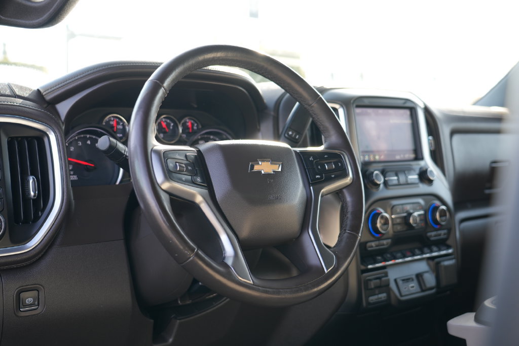 Used 2019 Chevrolet Silverado 1500 LTZ AWD/4WD image 13