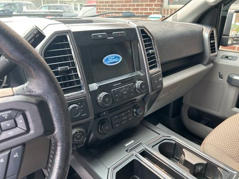Used 2016 Ford F150 XLT w/ Equipment Group 302A Luxury AWD/4WD image 10