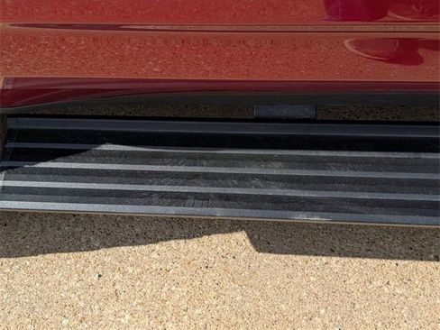 Used 2025 GMC Yukon AT4 Ultimate image 11