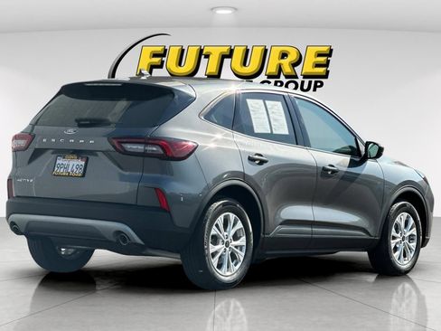 Certified 2025 Ford Escape Active FWD image 3