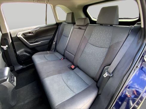 Used 2024 Toyota RAV4 XLE FWD image 20