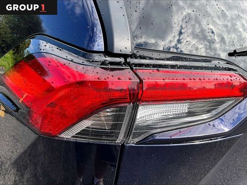 Certified 2022 Toyota RAV4 XLE AWD/4WD image 28