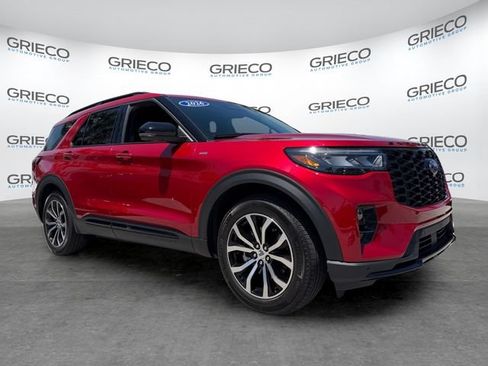 Certified 2026 Ford Explorer ST-Line w/ Premium Package RWD image 1
