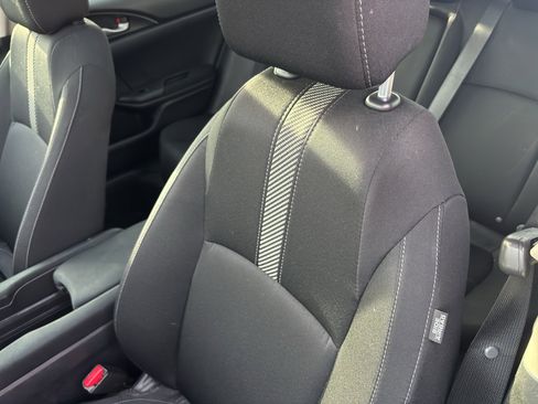 Used 2017 Honda Civic EX image 8