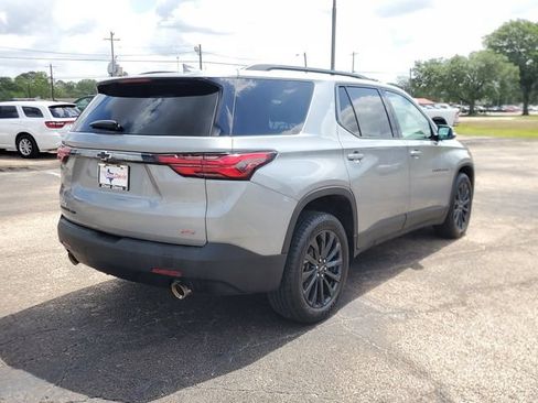 Used 2023 Chevrolet Traverse RS AWD/4WD image 3