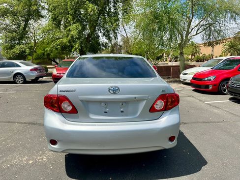 Used 2010 Toyota Corolla LE FWD image 7