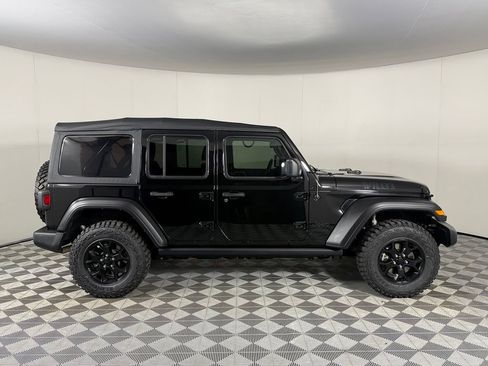 Used 2022 Jeep Wrangler Unlimited Sport AWD/4WD image 7