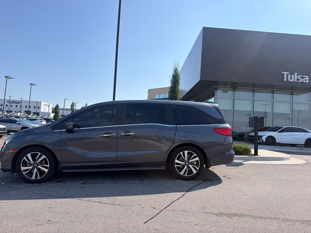 Used 2023 Honda Odyssey Touring image 6