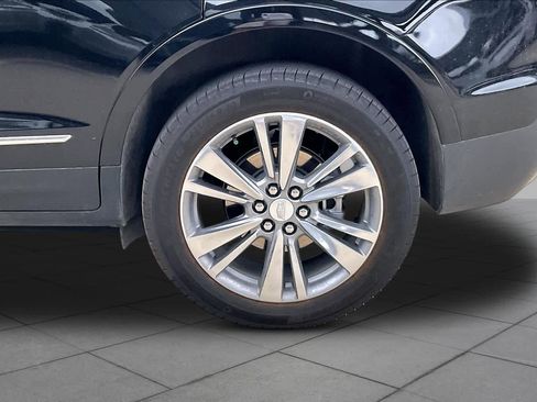 Used 2025 Cadillac XT5 Premium Luxury w/ LPO, Floor Liner Package FWD image 9