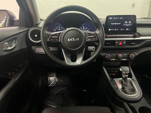 Used 2024 Kia Forte LXS FWD image 15