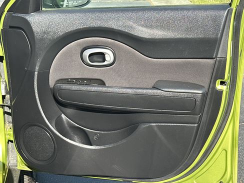 Used 2015 Kia Soul + image 15