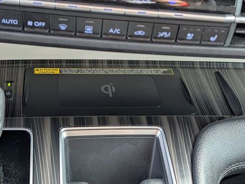 Certified 2023 Toyota Sienna Platinum image 17