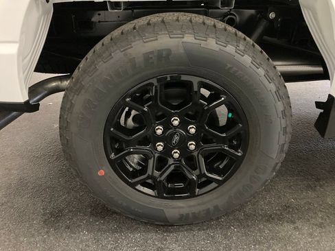 New 2026 Ford F150 XLT w/ XLT Black Appearance Package AWD/4WD image 17