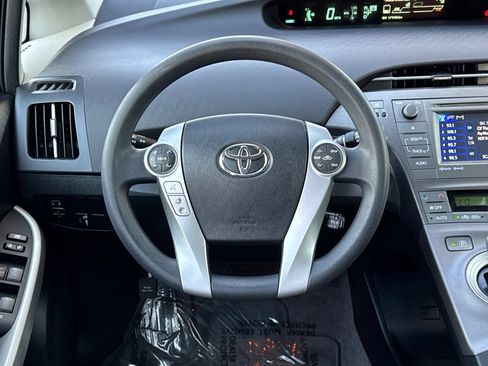 Used 2012 Toyota Prius Three FWD image 16