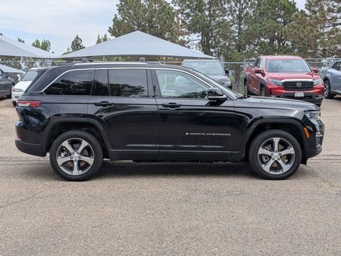 Used 2023 Jeep Grand Cherokee 4WD 4xe image 4
