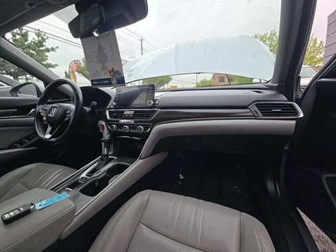 Used 2018 Honda Accord EX-L image 16