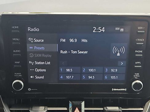 Used 2022 Toyota Corolla LE FWD image 12