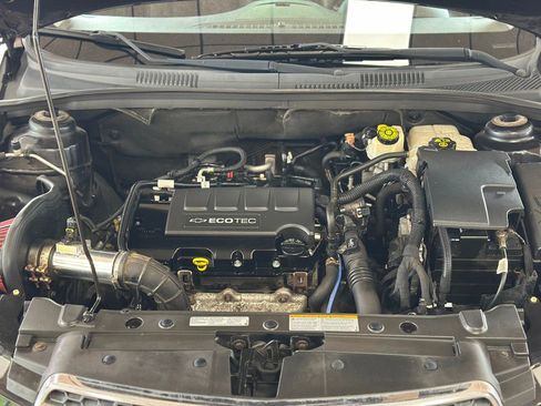 Used 2011 Chevrolet Cruze LT image 34