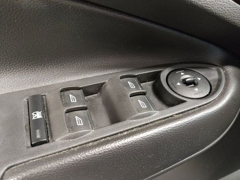 Used 2017 Ford Escape S FWD image 27