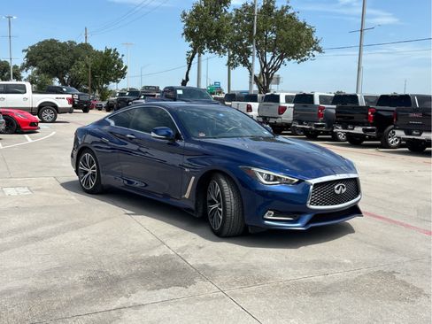 Used 2017 INFINITI Q60 3.0t AWD/4WD image 2