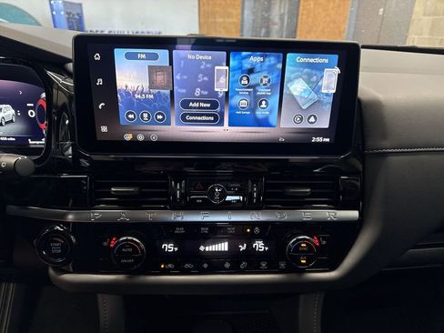 New 2026 Nissan Pathfinder SL AWD/4WD image 17