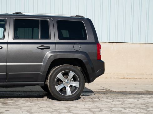 Used 2017 Jeep Patriot High Altitude image 8