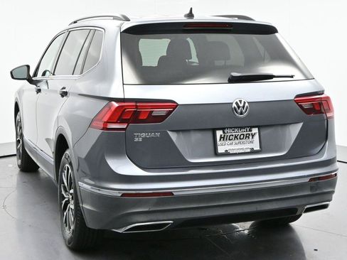 Used 2021 Volkswagen Tiguan SE FWD image 6