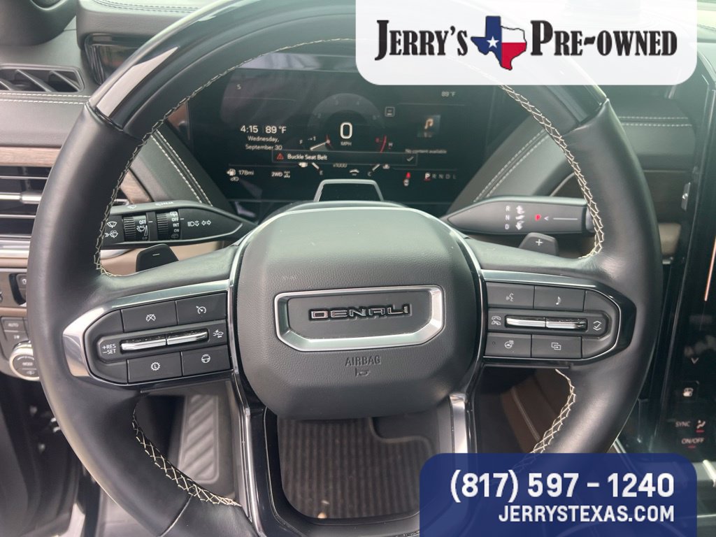 Used 2025 GMC Yukon Denali Ultimate AWD/4WD image 13