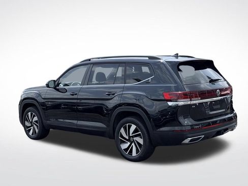 Used 2025 Volkswagen Atlas SE AWD/4WD image 8