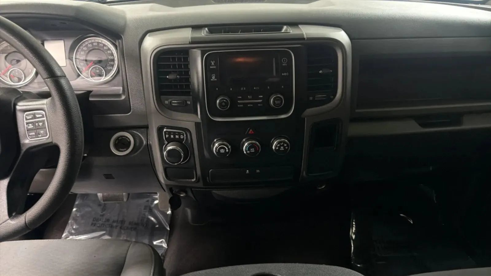 Used 2017 RAM 1500 Express RWD image 13