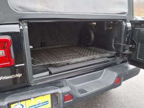 Used 2020 Jeep Wrangler Unlimited Rubicon image 25