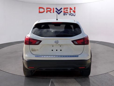 Used 2019 Nissan Rogue Sport S w/ Appearance Package image 4