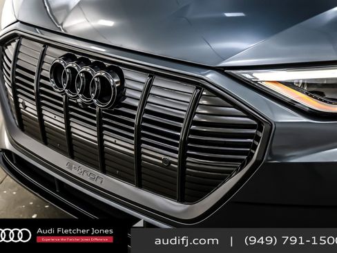 Used 2023 Audi e-tron Premium w/ Convenience Plus Package image 13
