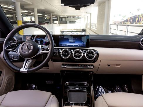 New 2025 Mercedes-Benz CLA 250 image 13