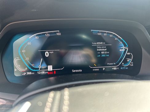 Used 2023 BMW X5 xDrive45e image 8