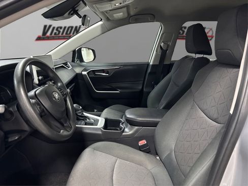 Used 2024 Toyota RAV4 XLE image 9