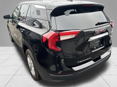 Used 2024 GMC Terrain SLE AWD/4WD image 6