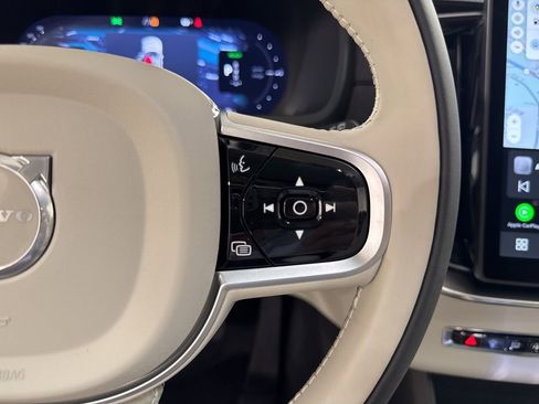 New 2026 Volvo XC90 T8 Ultra w/ Protection Package Premier image 10