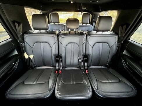Used 2020 Ford Expedition Limited image 27