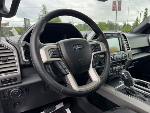 Used 2016 Ford F150 Lariat w/ Equipment Group 502A Luxury AWD/4WD image 27