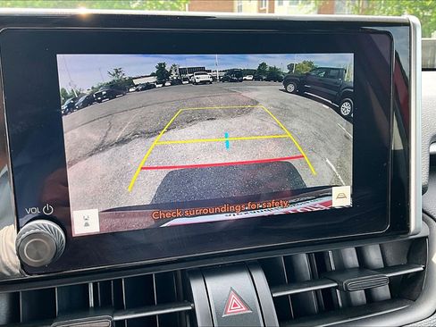 Used 2025 Toyota RAV4 XLE image 20