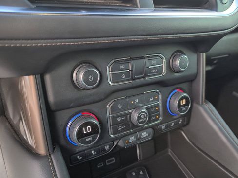 Used 2022 Chevrolet Tahoe High Country AWD/4WD image 19