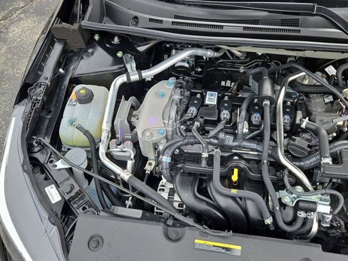 Used 2025 Nissan Sentra SV image 23