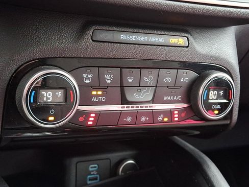 Certified 2021 Ford Escape SE w/ Convenience Package image 21