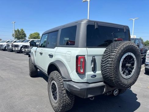 Used 2022 Ford Bronco Badlands AWD/4WD image 5