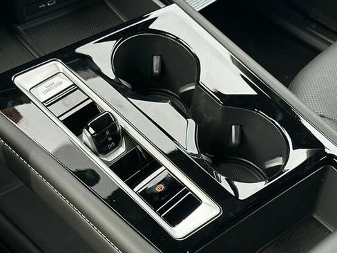 New 2024 Volkswagen Atlas Cross Sport SE FWD image 21