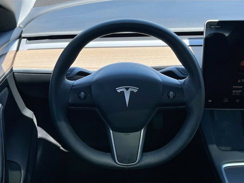 Used 2023 Tesla Model 3 Standard Range RWD image 11
