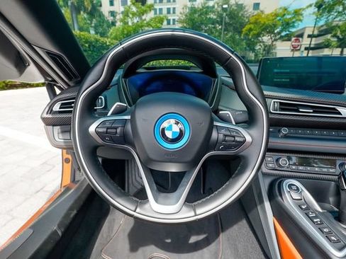 Used 2019 BMW i8 Roadster AWD/4WD image 69