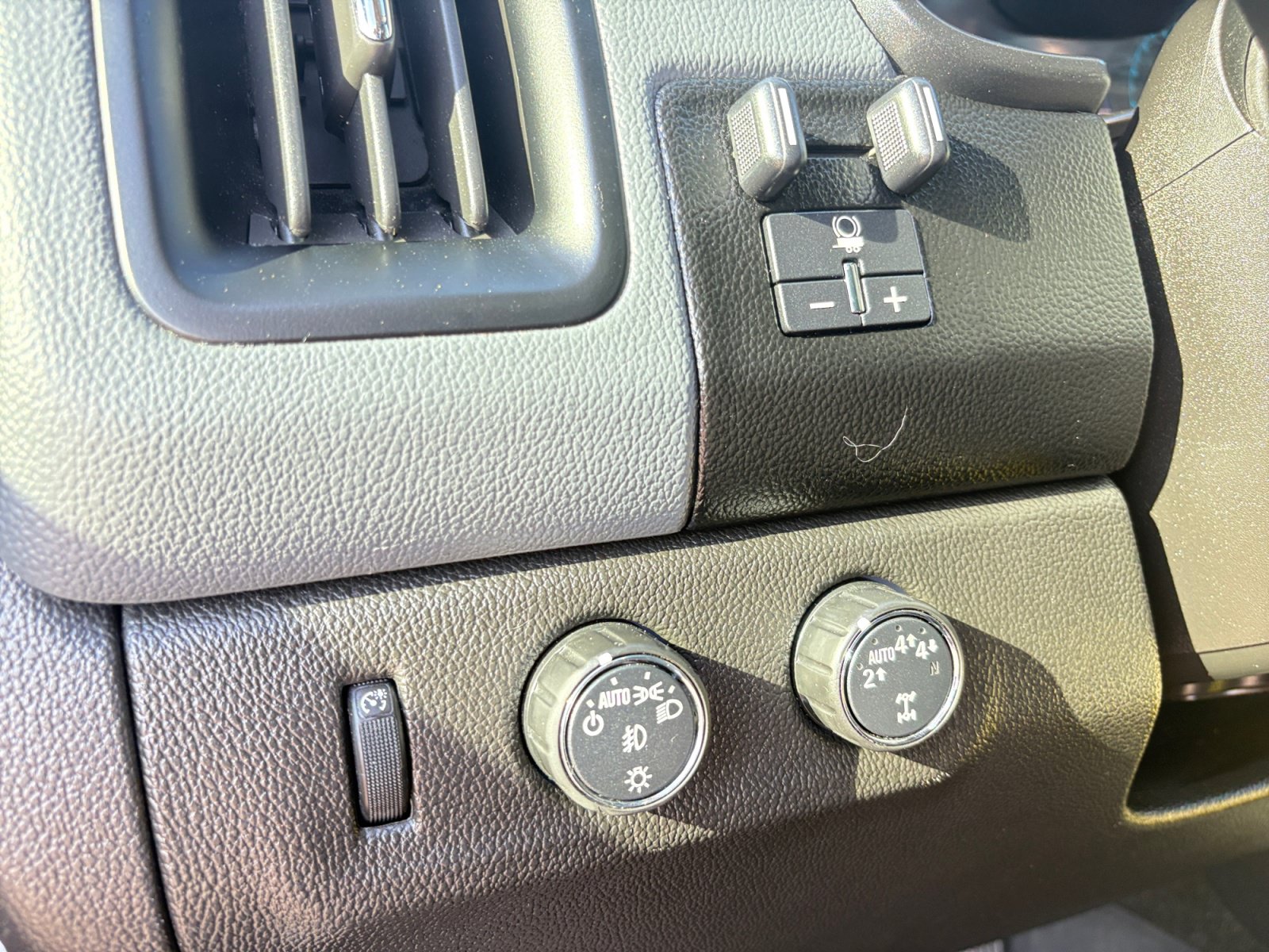 Used 2017 Chevrolet Colorado Z71 AWD/4WD image 20